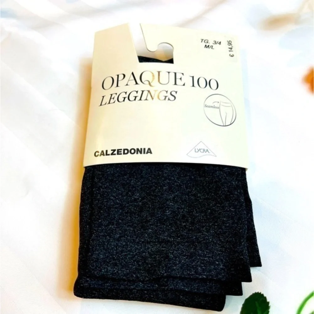 BUNDLED: 2 Opaque Leggings from‎ Calzedonia MADE IN ITALYnew. Size 3/4 M/L Both.